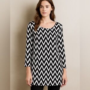 Nymphe Black White Chevron Print Long Sleeve Tunic Top Size Small